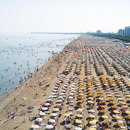 Villaggio Giove Lignano Sabbiadoro Eksteriør bilde
